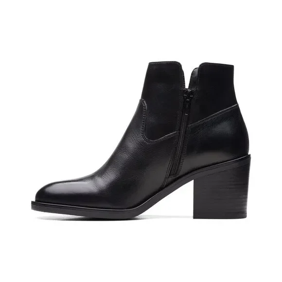 Clarks Valvestino Lo Leather Boot - Picture 2 of 4